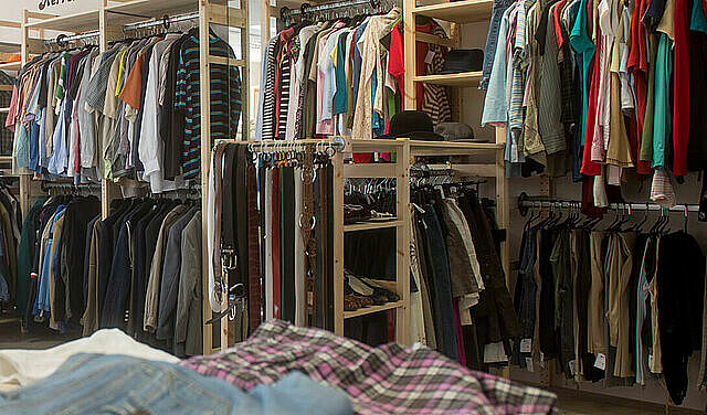 [Translate to Deutsch, leichte Sprache:] 